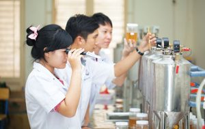 Ngành Dược cần có kiến thức và kỹ năng tốt