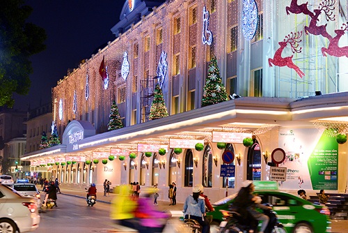 Trung tâm thương mại Tràng Tiền đại điểm check in tuyệt đệp ở Hà Nội mùa Noel 